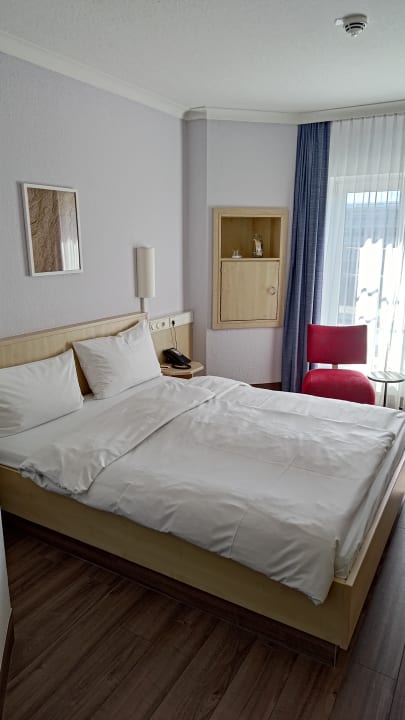 Zimmer IntercityHotel Hamburg-Altona