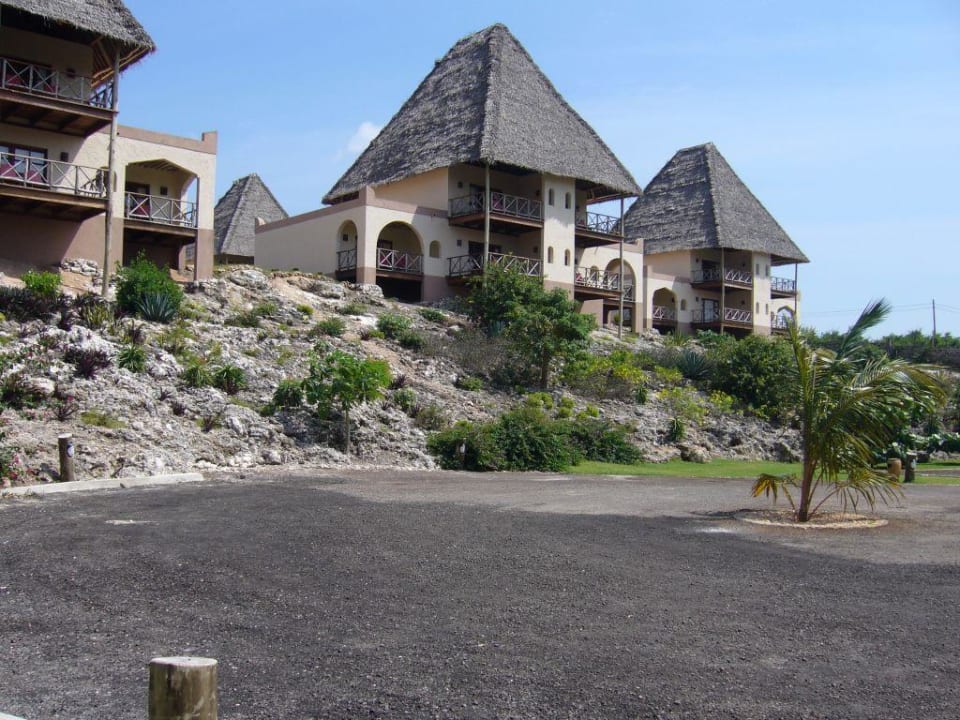 Bungalows Neptune Pwani Beach Resort & Spa