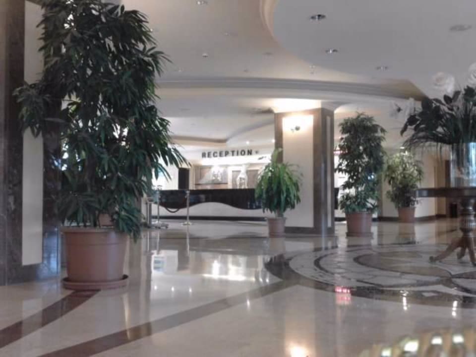 Obere Lobby Miramare Queen Hotel