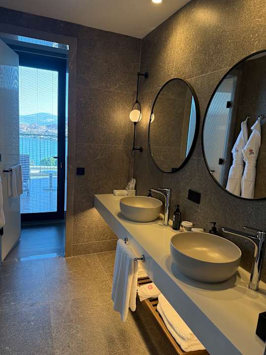 Zimmer Anda Barut Collection