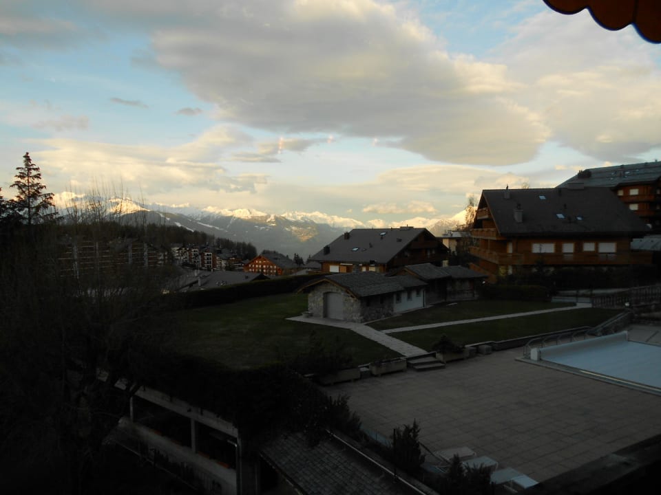 Blick vom Frühstücksraum... Hotel Etrier