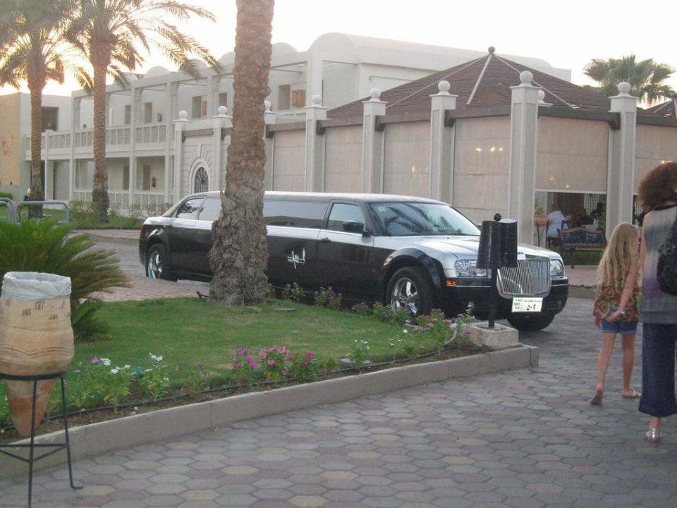 Лимузин Reef Oasis Beach Resort