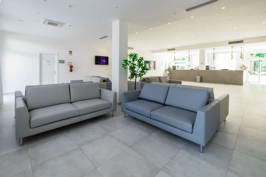 Lobby Color Green Village Cesenatico