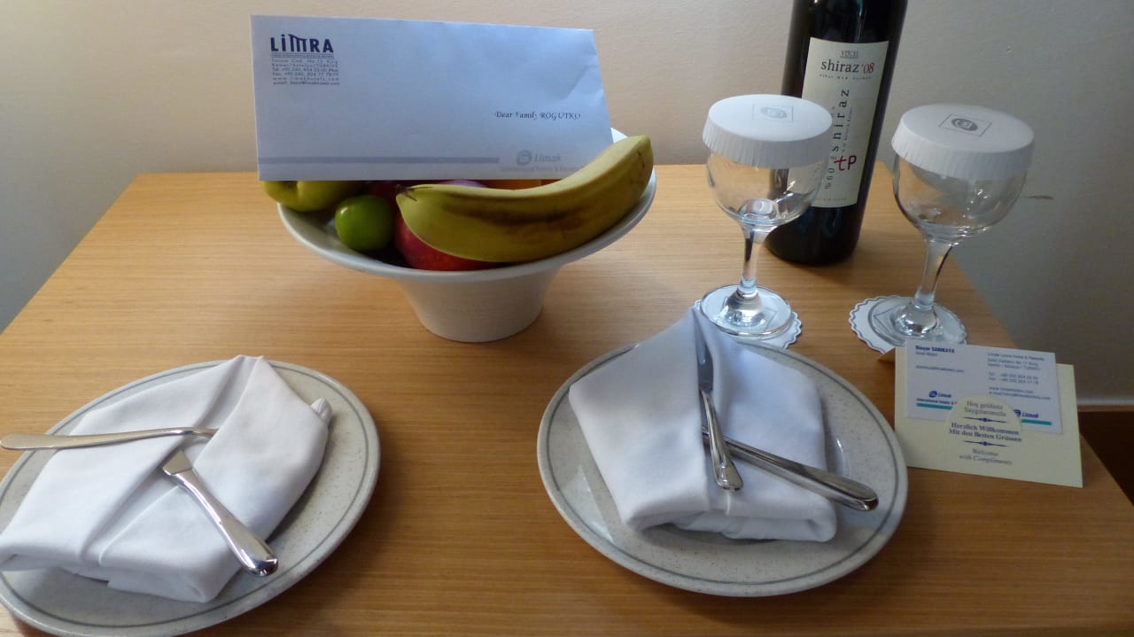 Приветствие от отеля Limak Limra Hotel & Resort