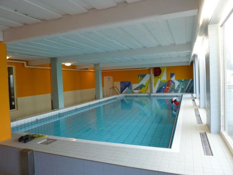 Pool im oberen Haus Familienhotel Lagant