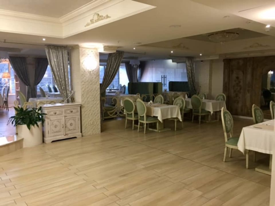 Restauracja Bristol Central Park Hotel