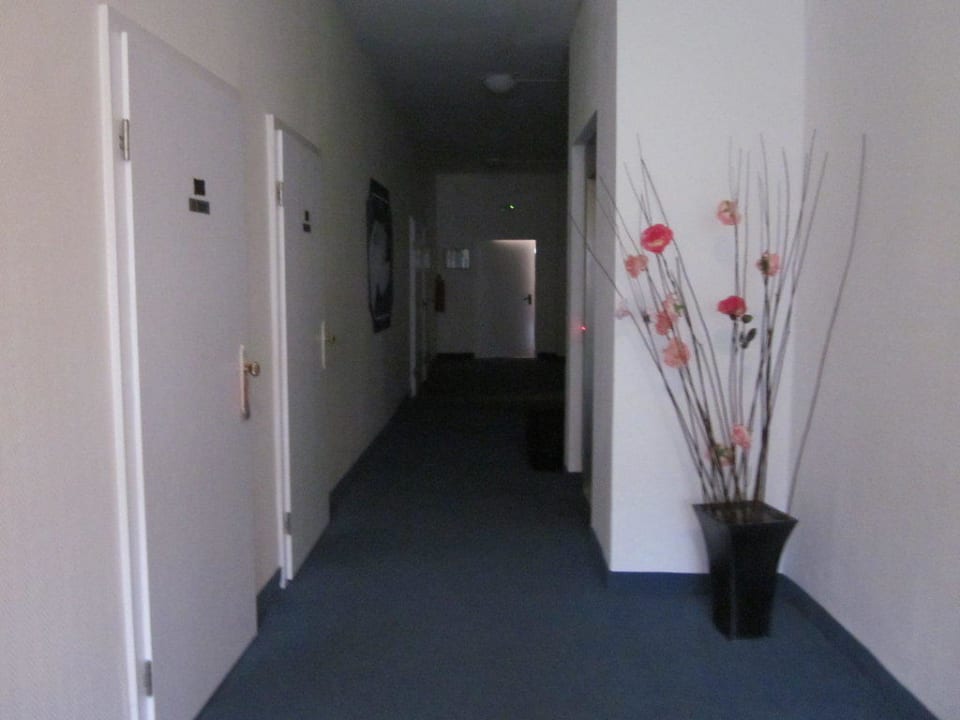 Die Gänge zu den Zimmern Hotel Nordwind & Haus Wenden