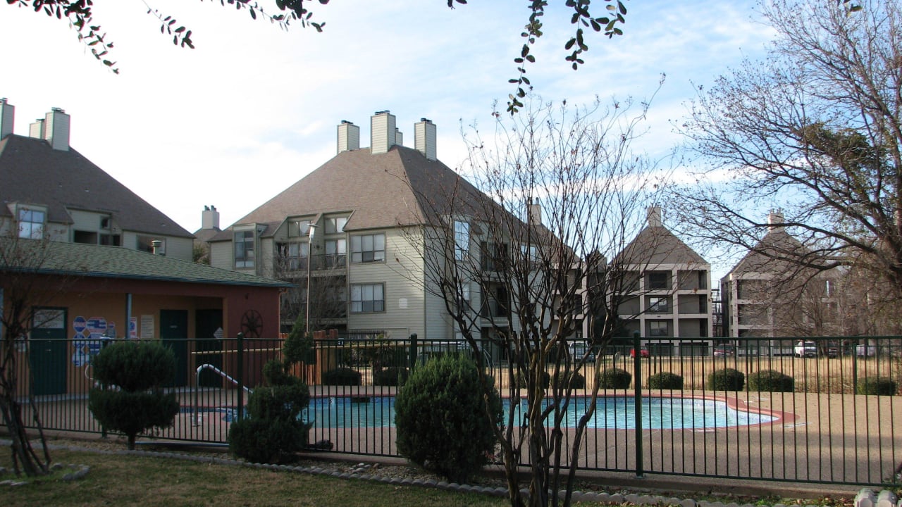 Pool Quality Inn & Suites Garland - East Dallas