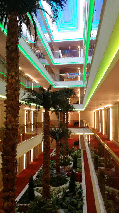 Inneneinrichtung Azura Deluxe Resort & Spa Hotel