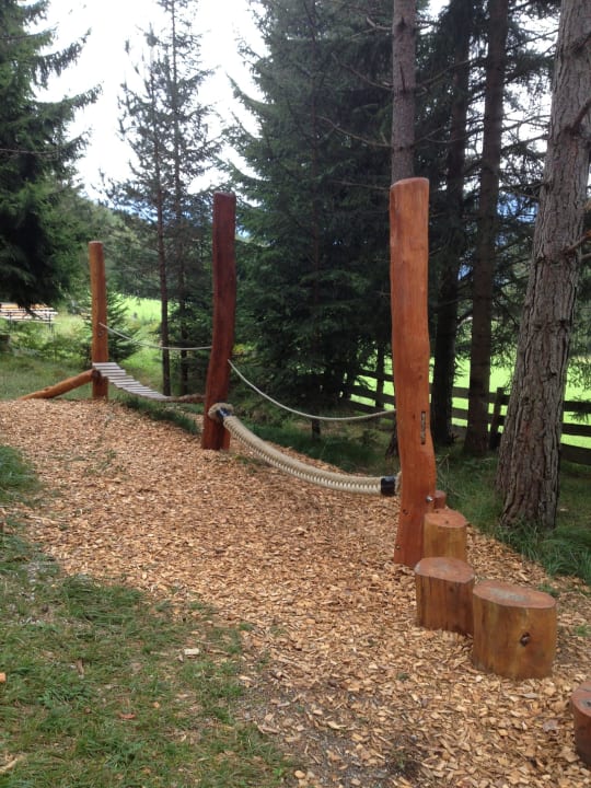 Abenteuerspielplatz im Zauberwald Familotel Lärchenhof