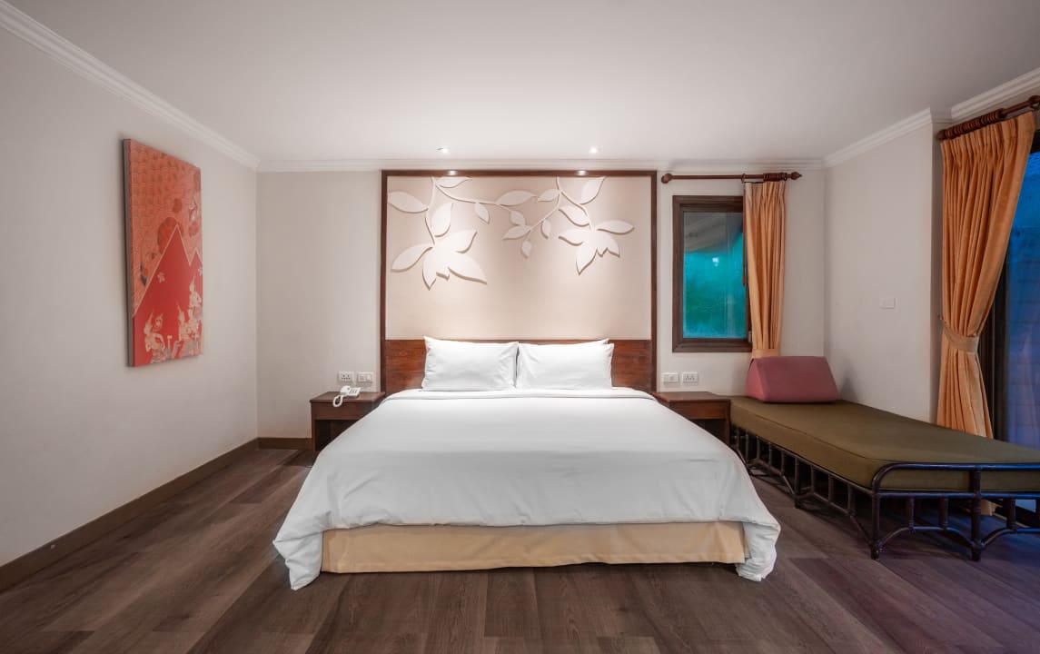 Zimmer The Leaf on The Sands by Katathani