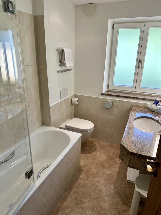 Zimmer Alm- & Wellnesshotel Alpenhof