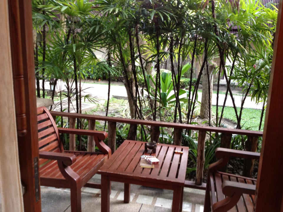 Terrasse vom Zimmer (gleichzeitig die Eingangstür) Hotel Railay Bay Resort & Spa