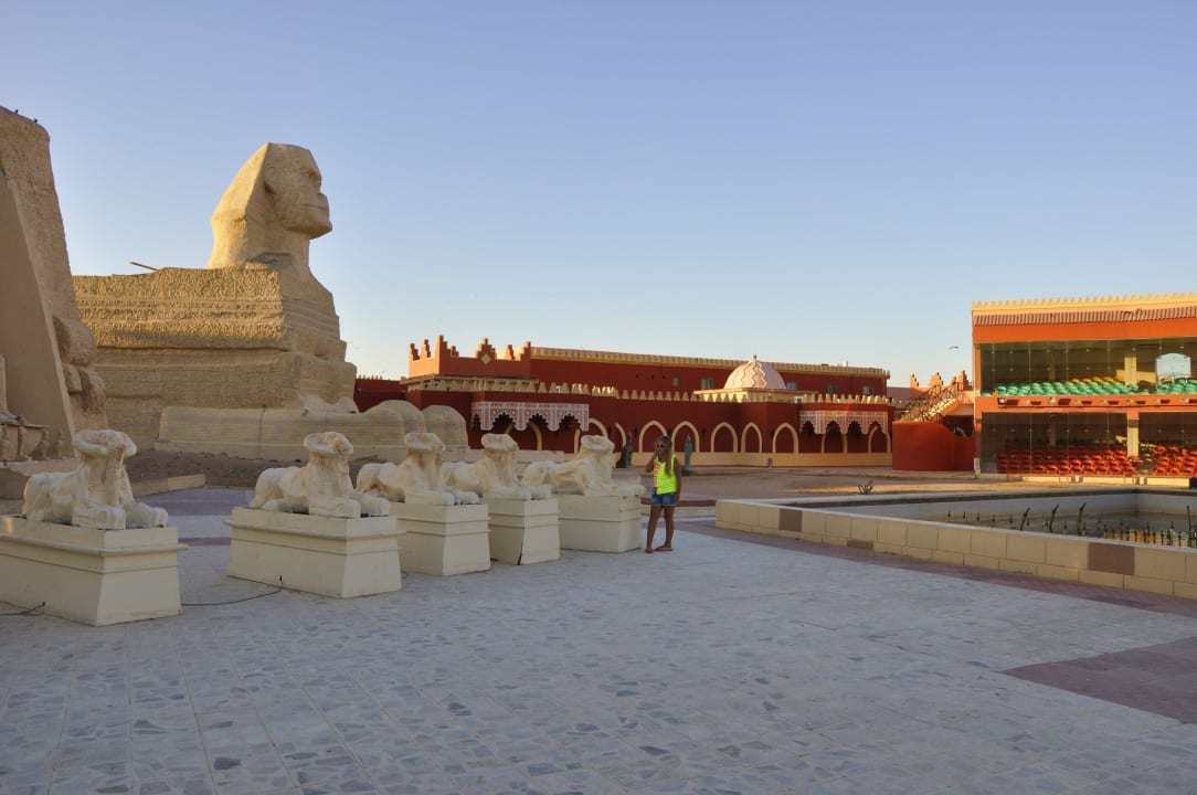 Alf Leila Show Pickalbatros Alf Leila Wa Leila Resort - Neverland Hurghada