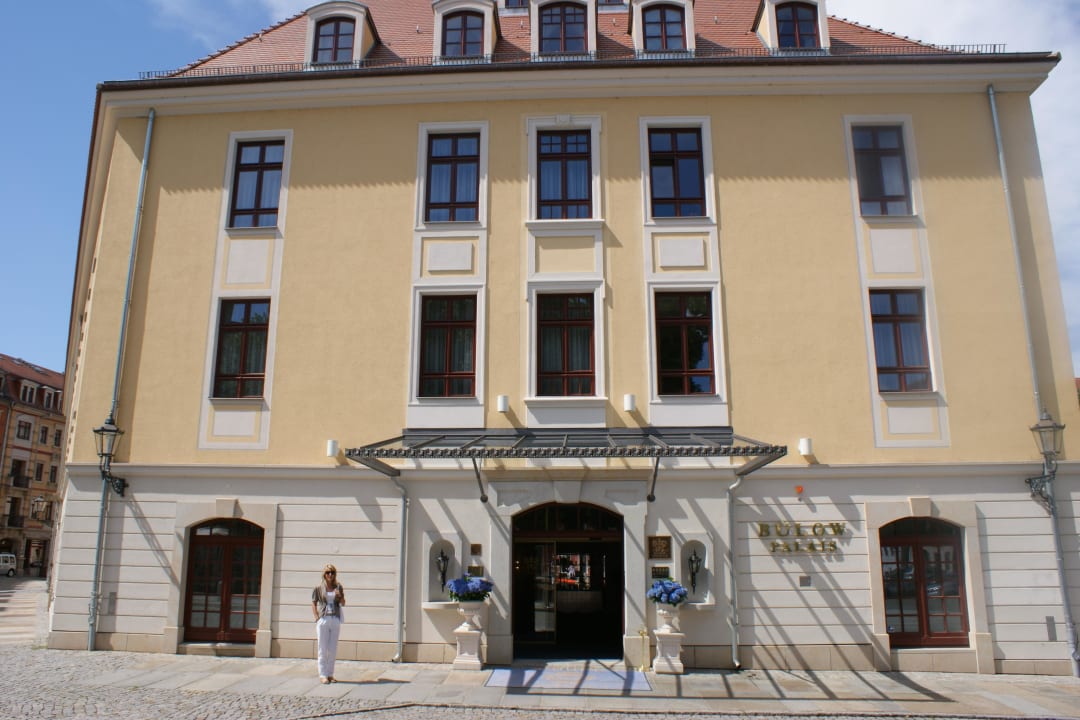 Haupteingang Relais & Châteaux Hotel Bülow Palais