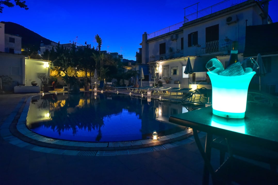 Pool Charme Hotel La Villa Tina