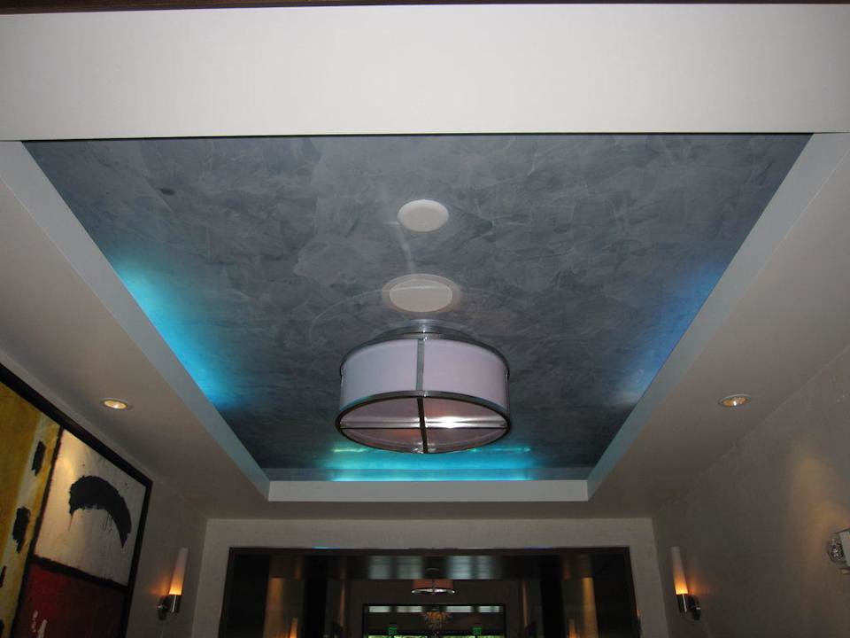 Lichtinstallationen auf dem Flur Hotel Il Lugano