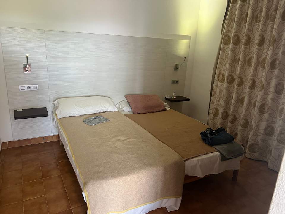 Zimmer Don Quijote Apartment