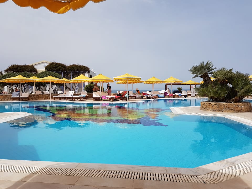 Pool Hotel Serita Beach