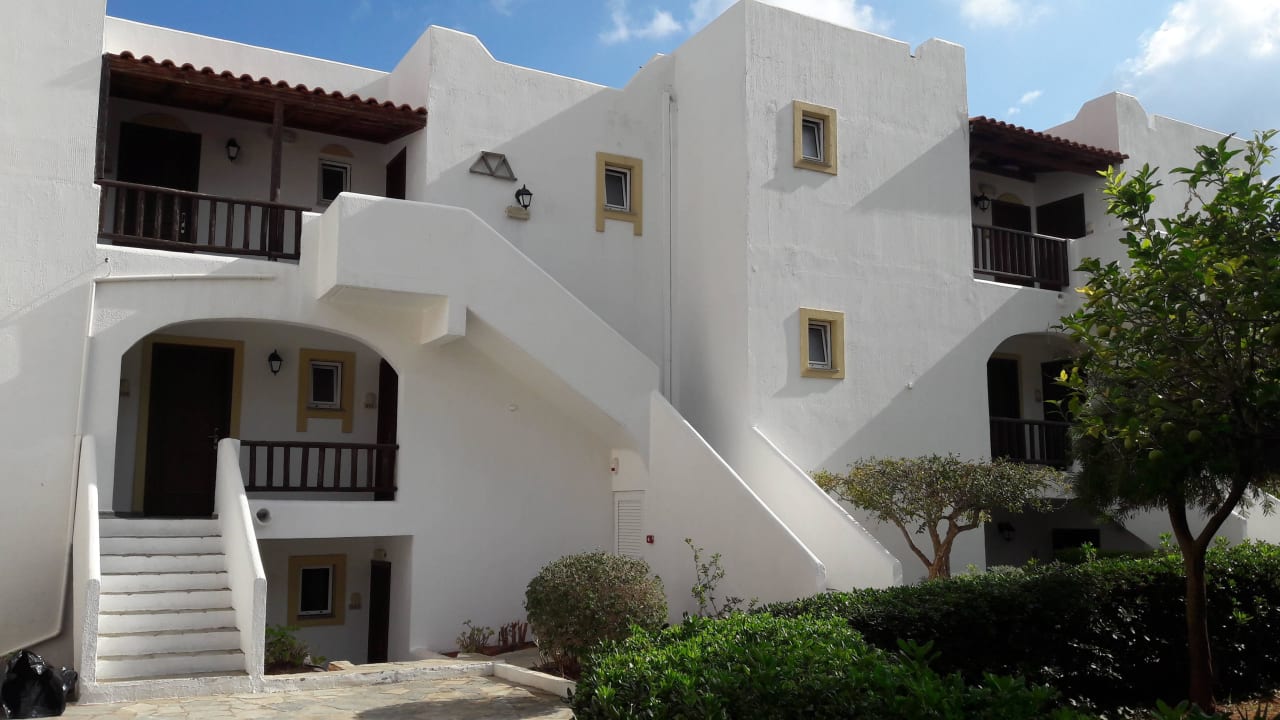 Häuschen mit Gästezimmer Alexander Beach Hotel & Village Resort