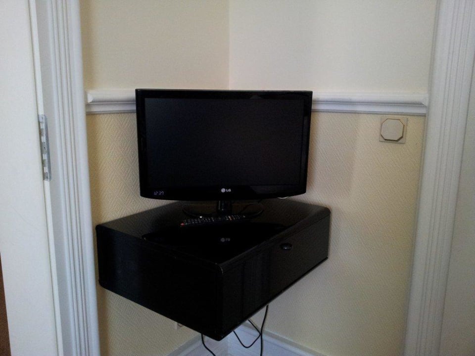 Komfortzimmer - Schlafbereich TV Hotel Palais Am Kleistpark