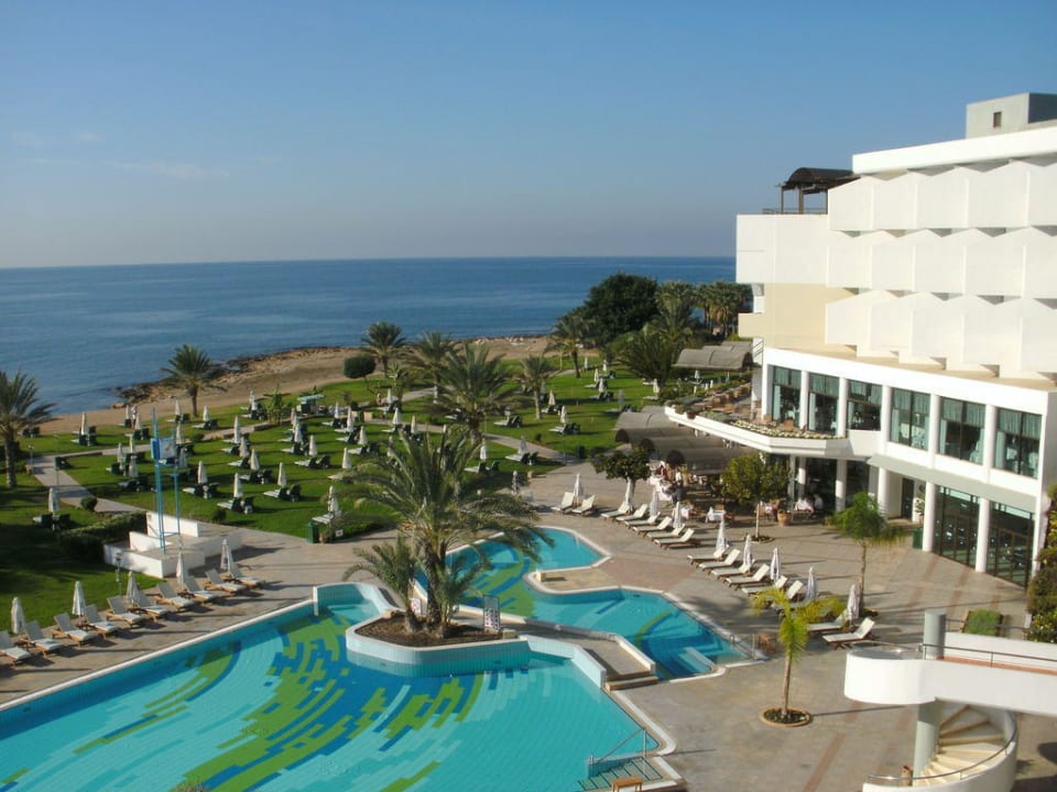 Blick von umseren Zimmer 2207 Constantinou Bros Athena Royal Beach Hotel
