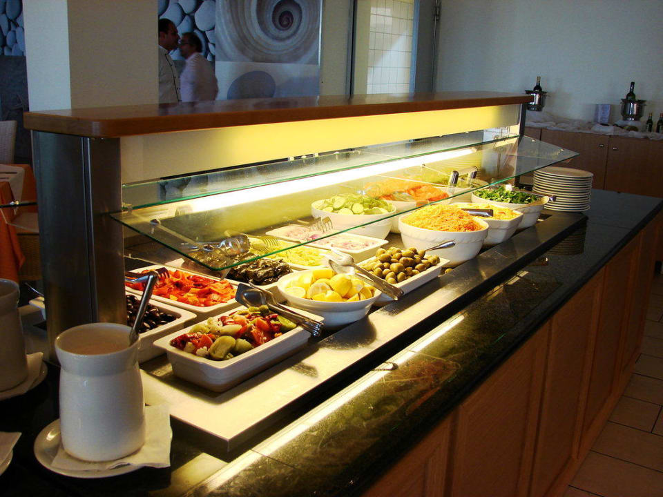 Reichhaltiges Buffet-Angebot Olympian Bay Grand Resort