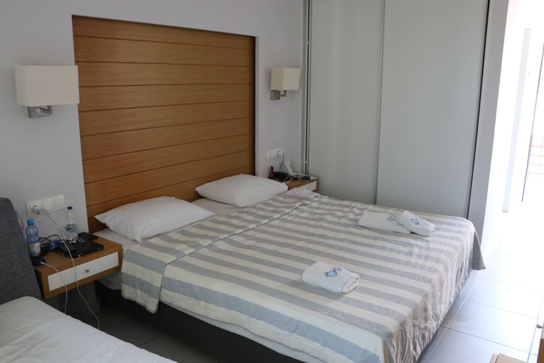 Zimmer HARPIN Happy Days Beach Hotel