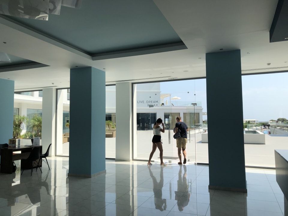 Lobby Asterias Beach Resort
