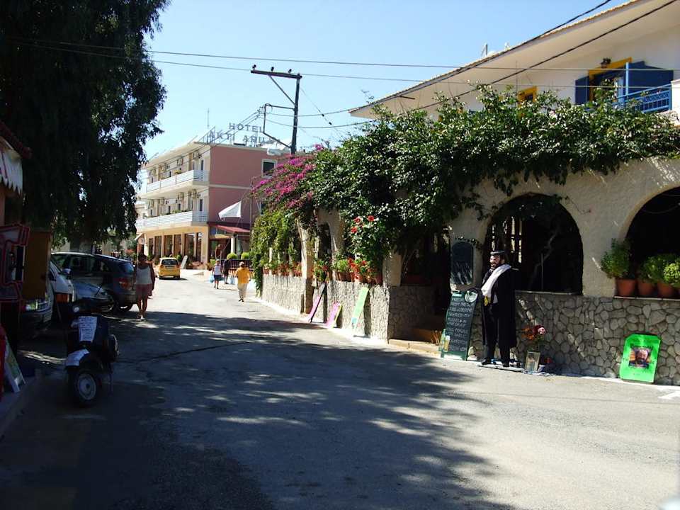 Hotel Akti Arilla - otoczenie hotelu Hotel AKTI Arilla