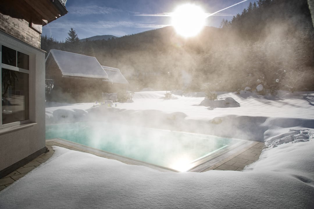 Pool Relax & Wanderhotel Poppengut