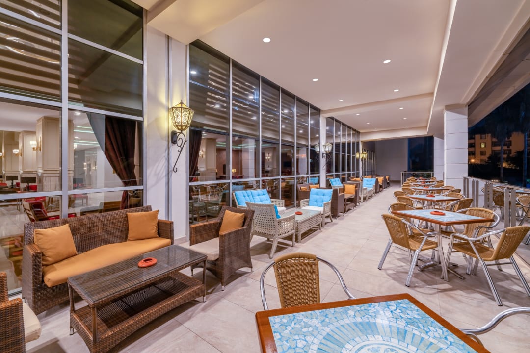 Lobby Hotel Royal Garden Beach