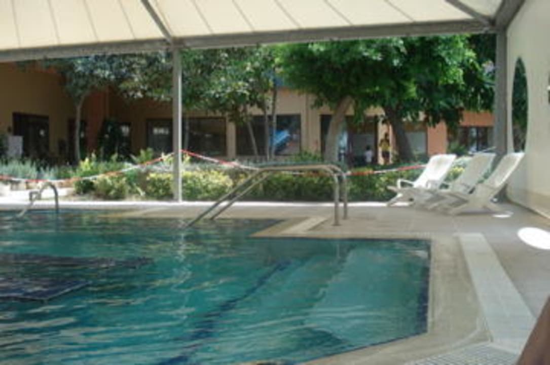 Pool zum Abkühlen Hotel Grand Side