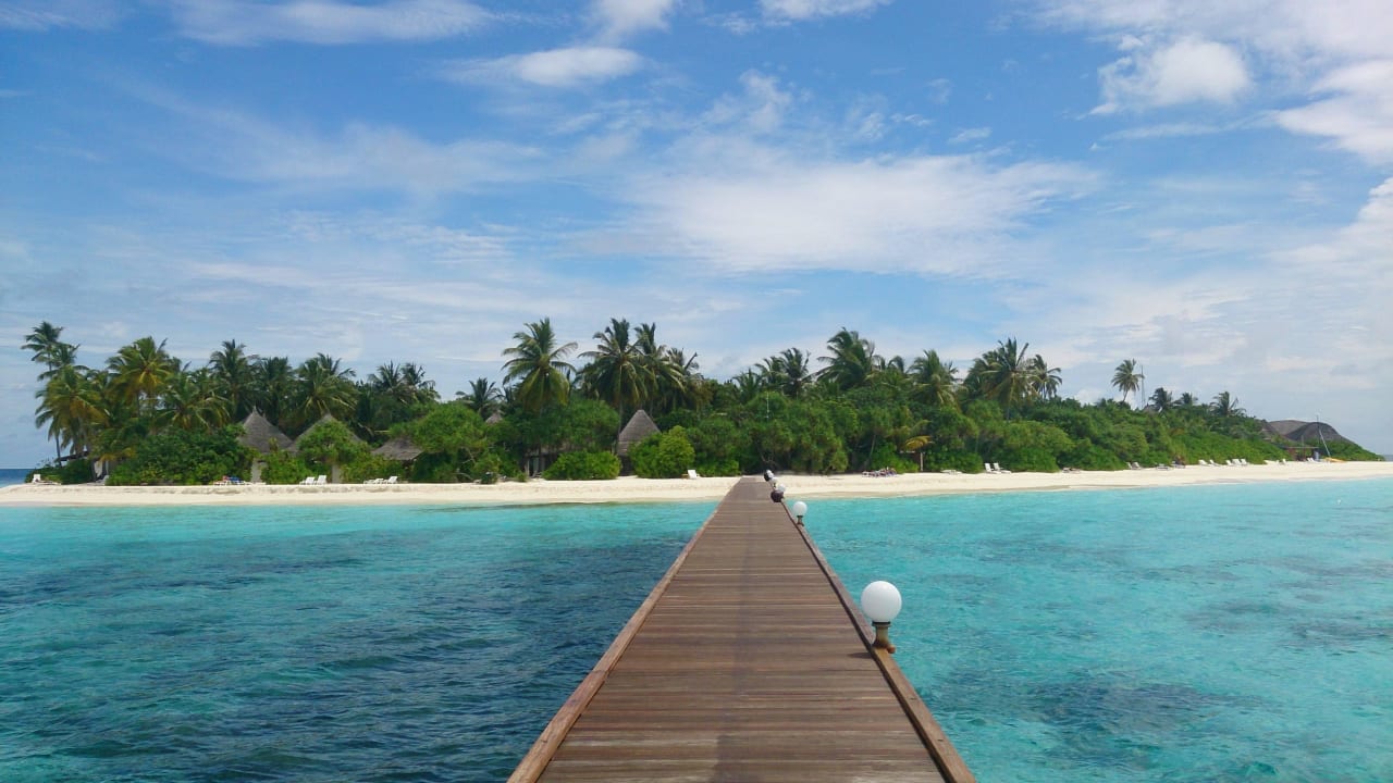 Angaga von der Wasserbungi-Anlage Angaga Island Resort