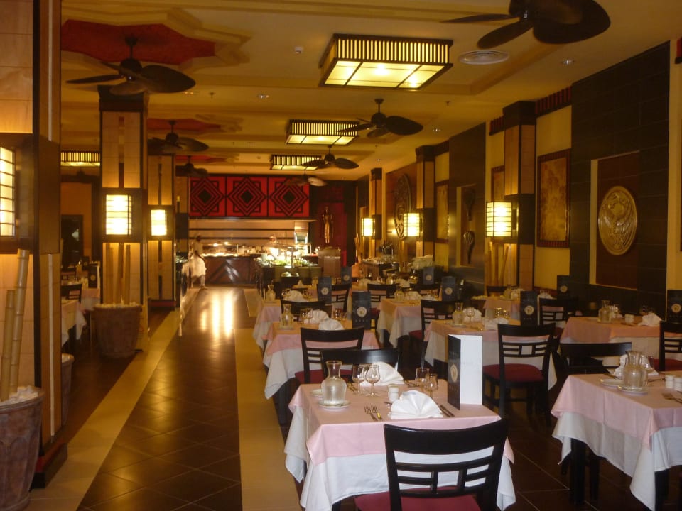 Ein Themenrestaurant -Asian- Hotel Riu Touareg