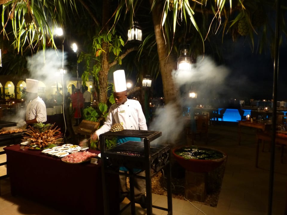 Der Grillmeister  TUI Blue Bahari Zanzibar