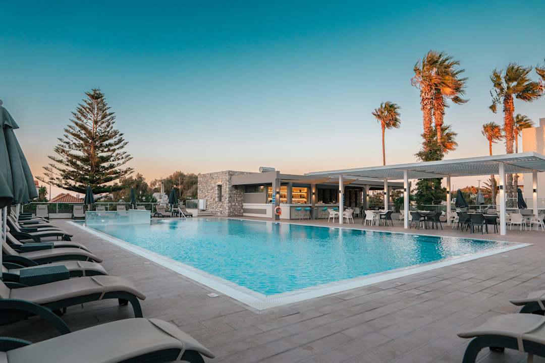 Pool Cosmopolitan Kos