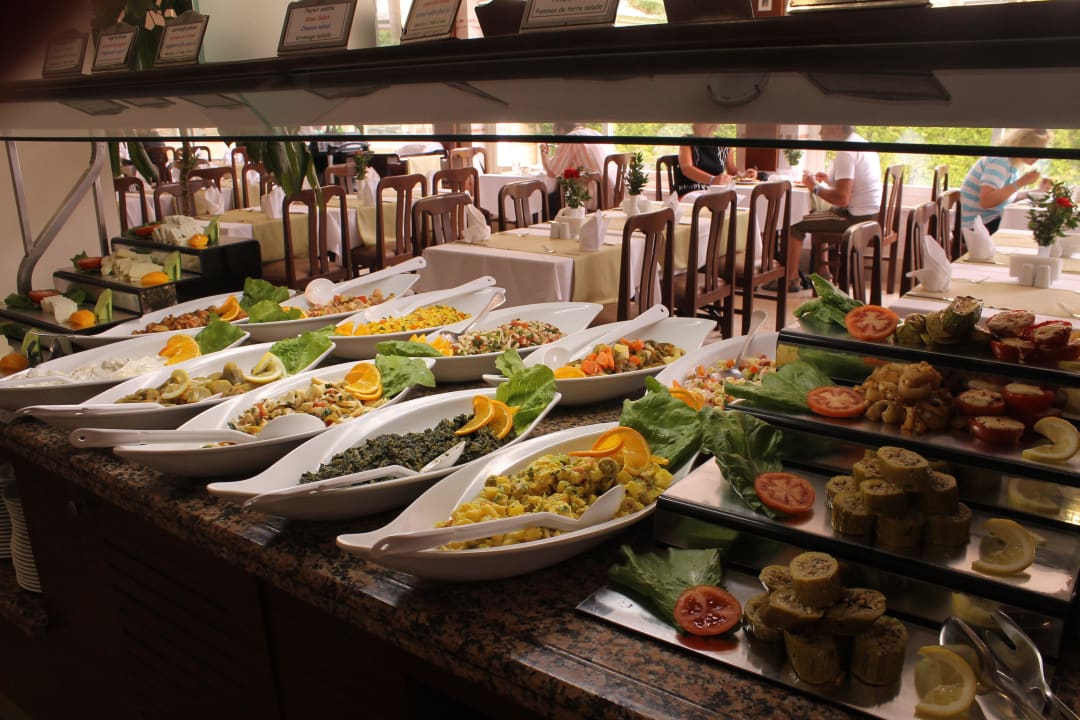 Mediterraner Buffetteil Trendy Side Beach Hotel - Adults only