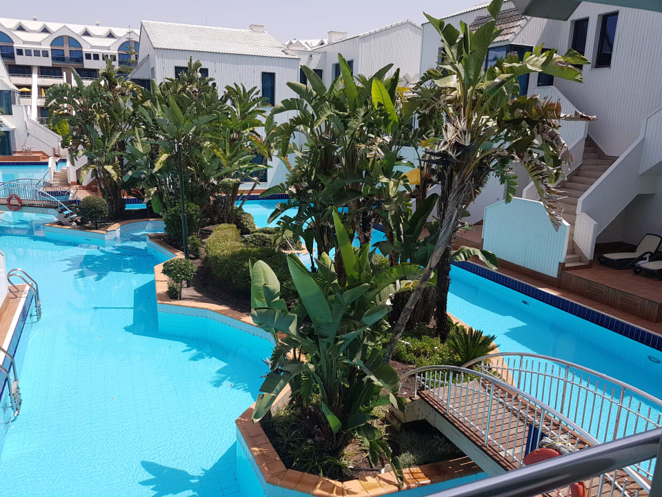 Pool Susesi Luxury Resort