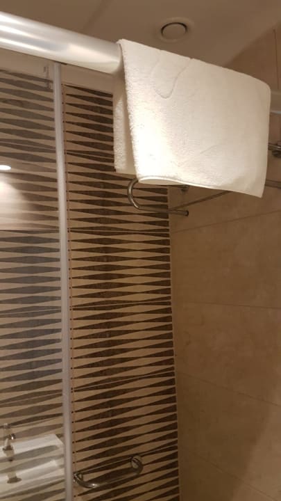 Zimmer Well Palace Side