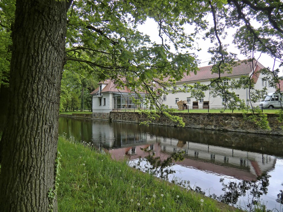 Schloßanlage Wasserschloss Mellenthin