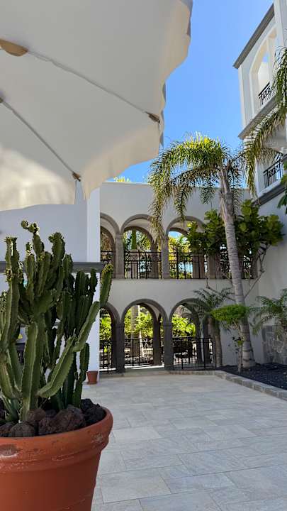 Außenansicht Royal Palm Resort & Spa - Adults only