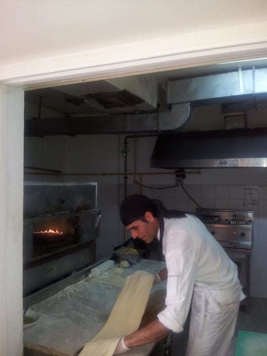 Unser Pizzabäcker Aska Hotel Just in Beach