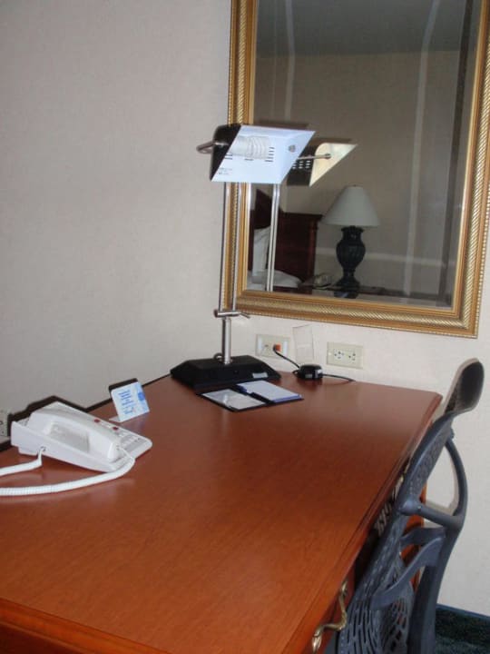 Schreibtisch Hotel Hilton Garden Inn Wichita