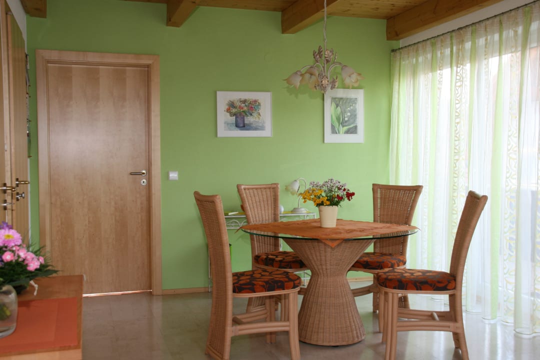 Zimmer Ferienwohnung am Kronberg