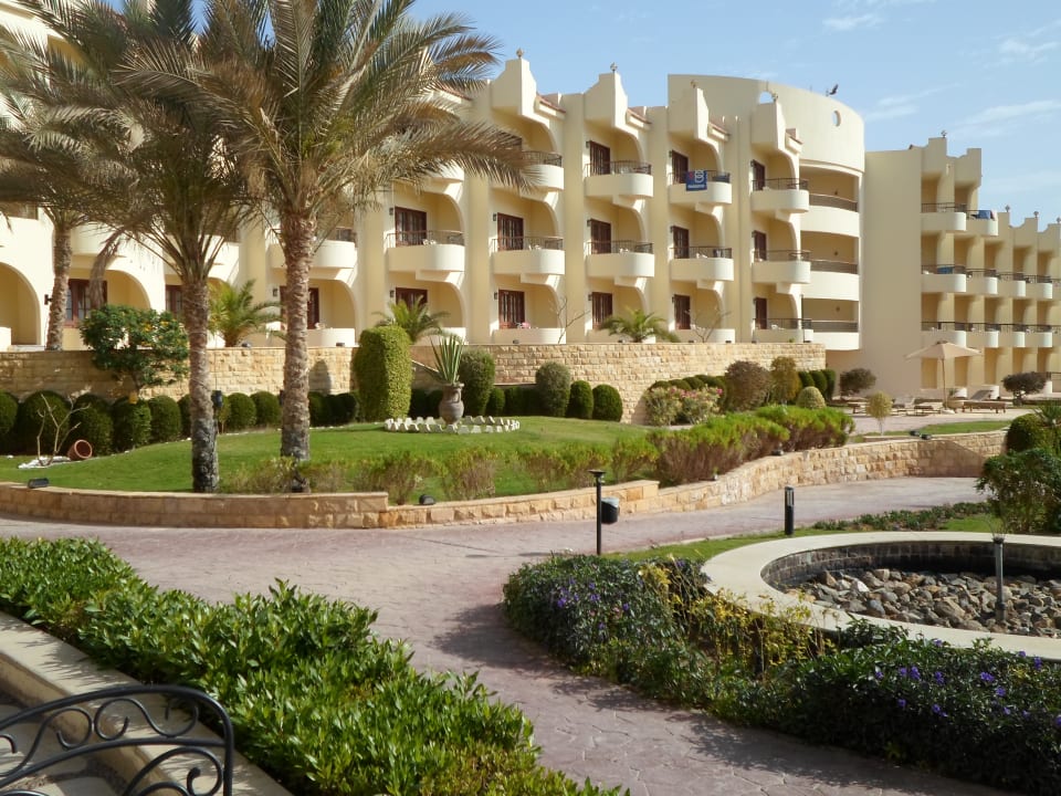 Gartenanlage Coral Hills Resorts & SPA