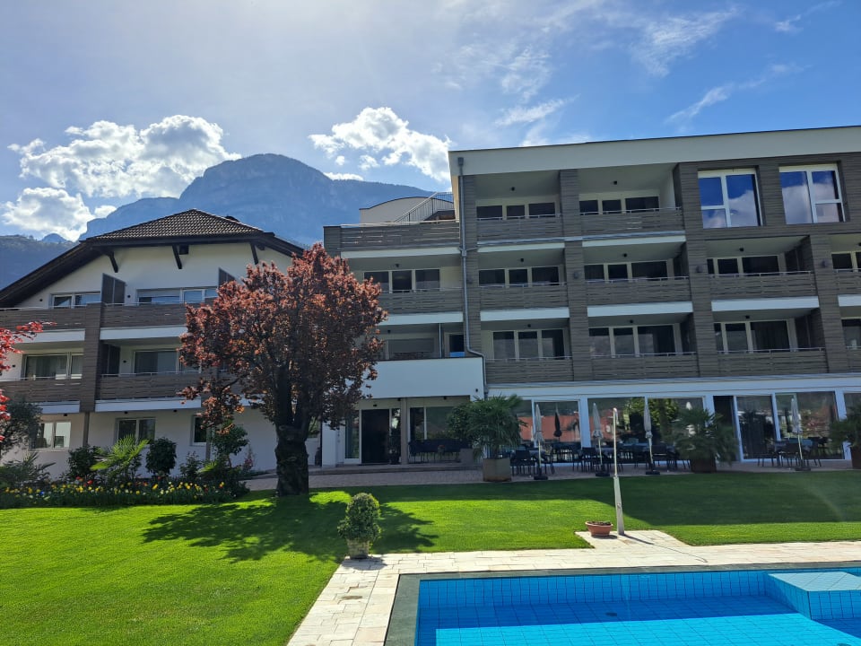 Außenansicht Hotel Gantkofel