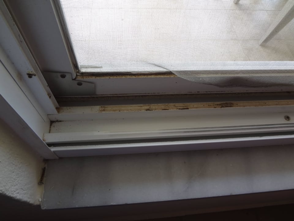 Einfach eklig-"bestes Zimmer" im Haupthaus HARPIN Georgioupolis Resort Aquapark & SPA