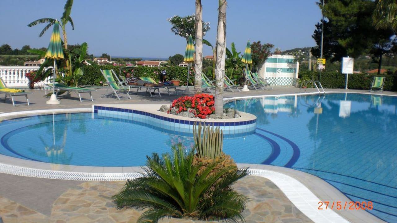 Pool Hotel Residence Sciaron