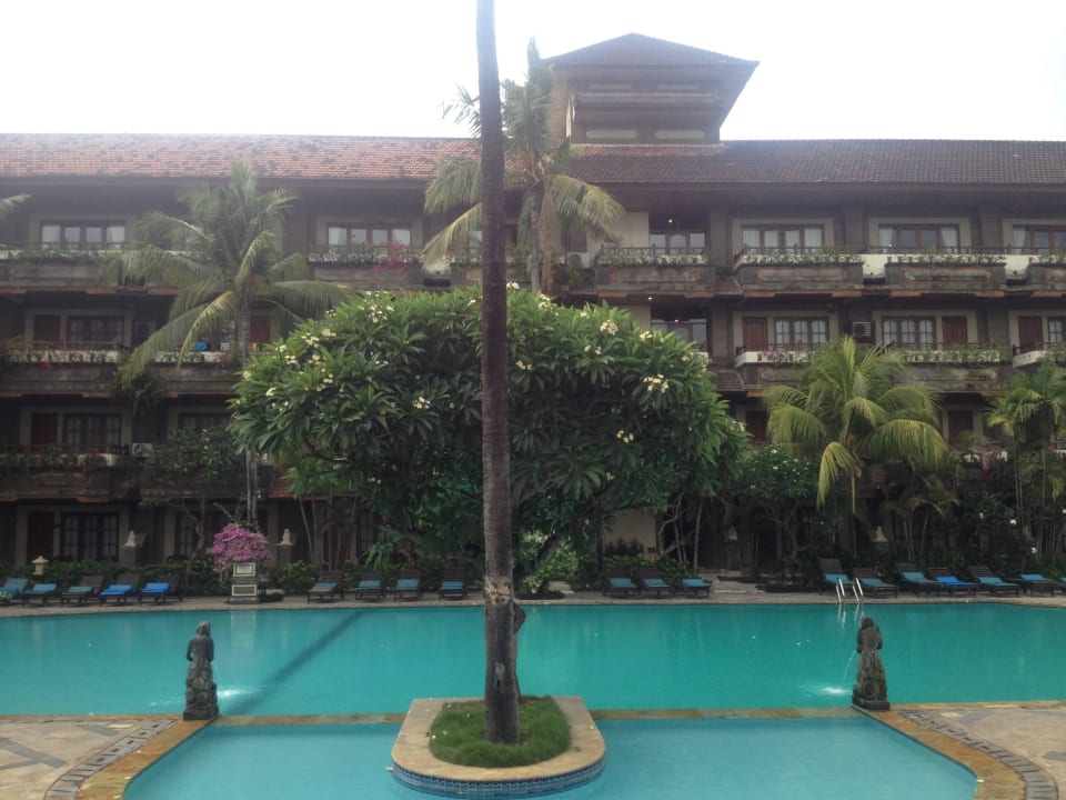 Vieux bâtiment Hotel Sari Segara